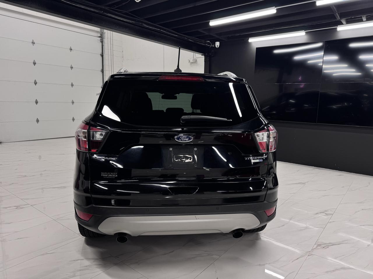 Ford Escape Titanium 4WD 2018