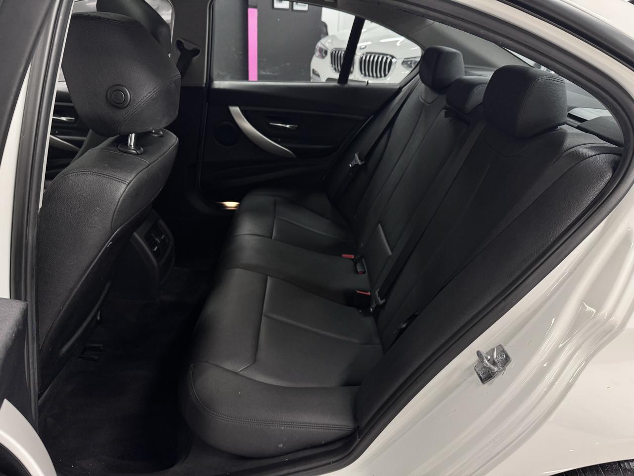 BMW 3-Series 320i xDrive 2014