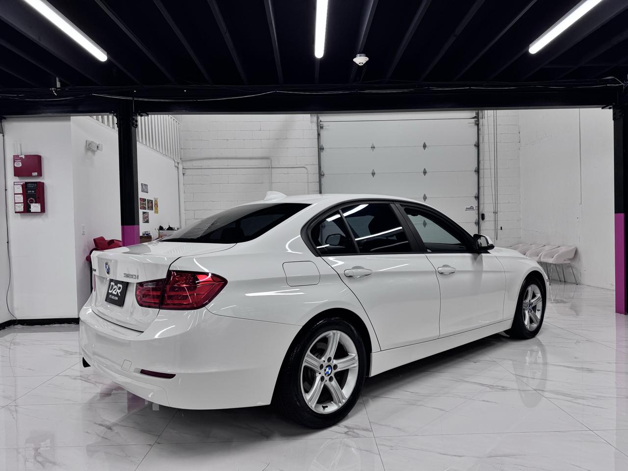 BMW 3-Series 320i xDrive 2014