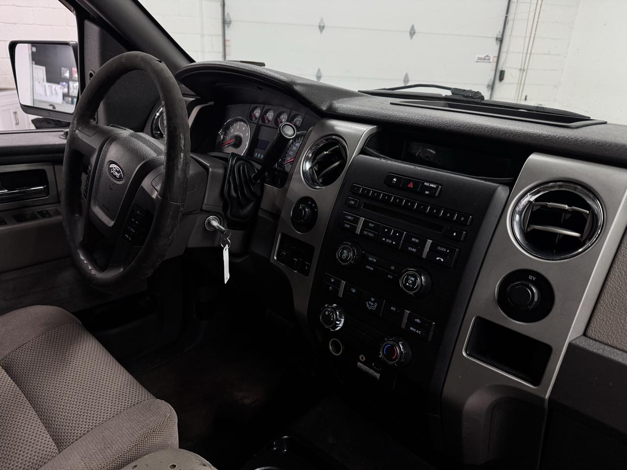 Ford F-150 XLT SuperCab 8-ft. Bed 4WD 2010