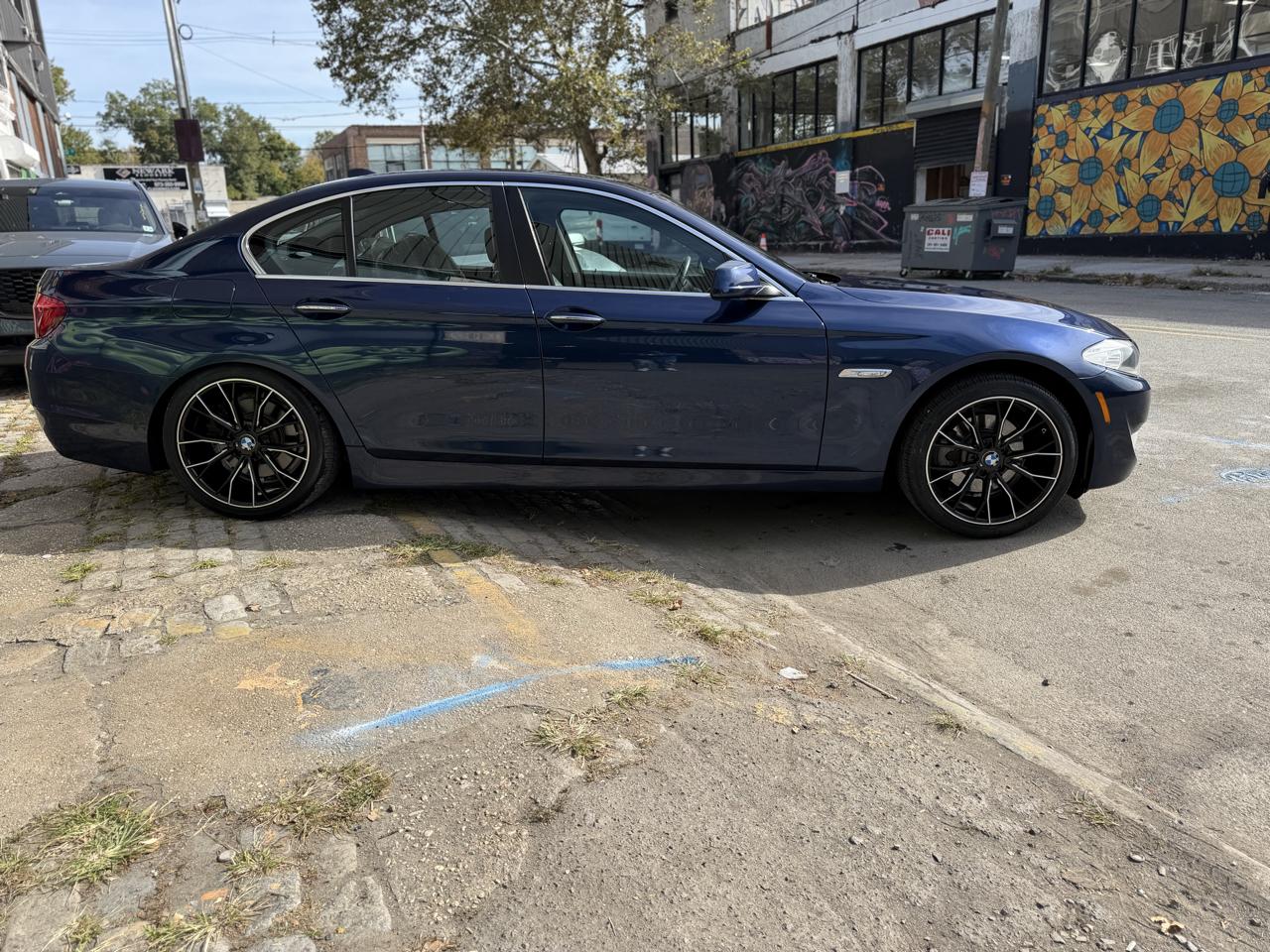 BMW 5-Series 528i xDrive 2013