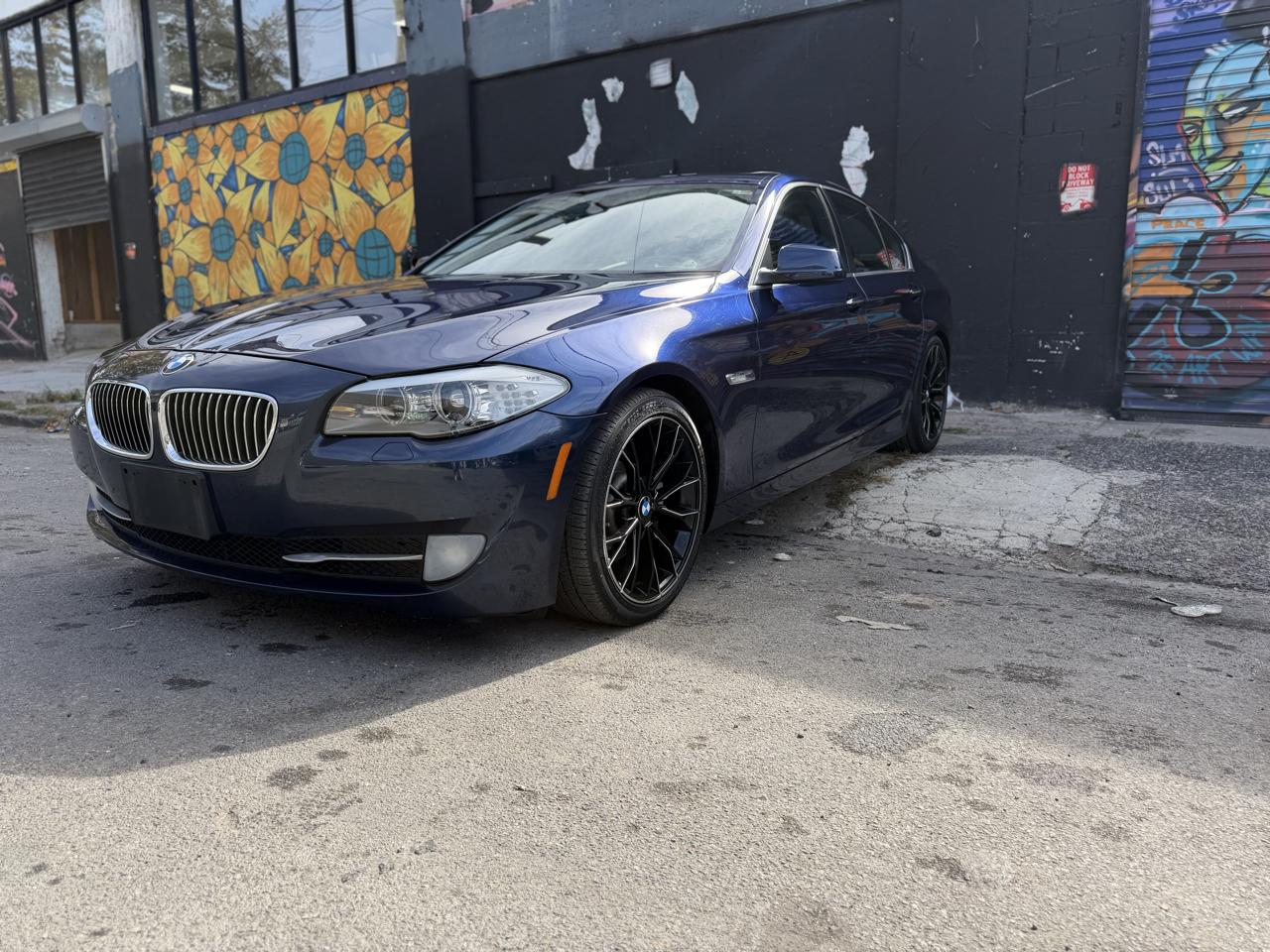 BMW 5-Series 528i xDrive 2013