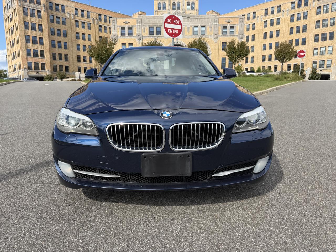 BMW 5-Series 528i xDrive 2013