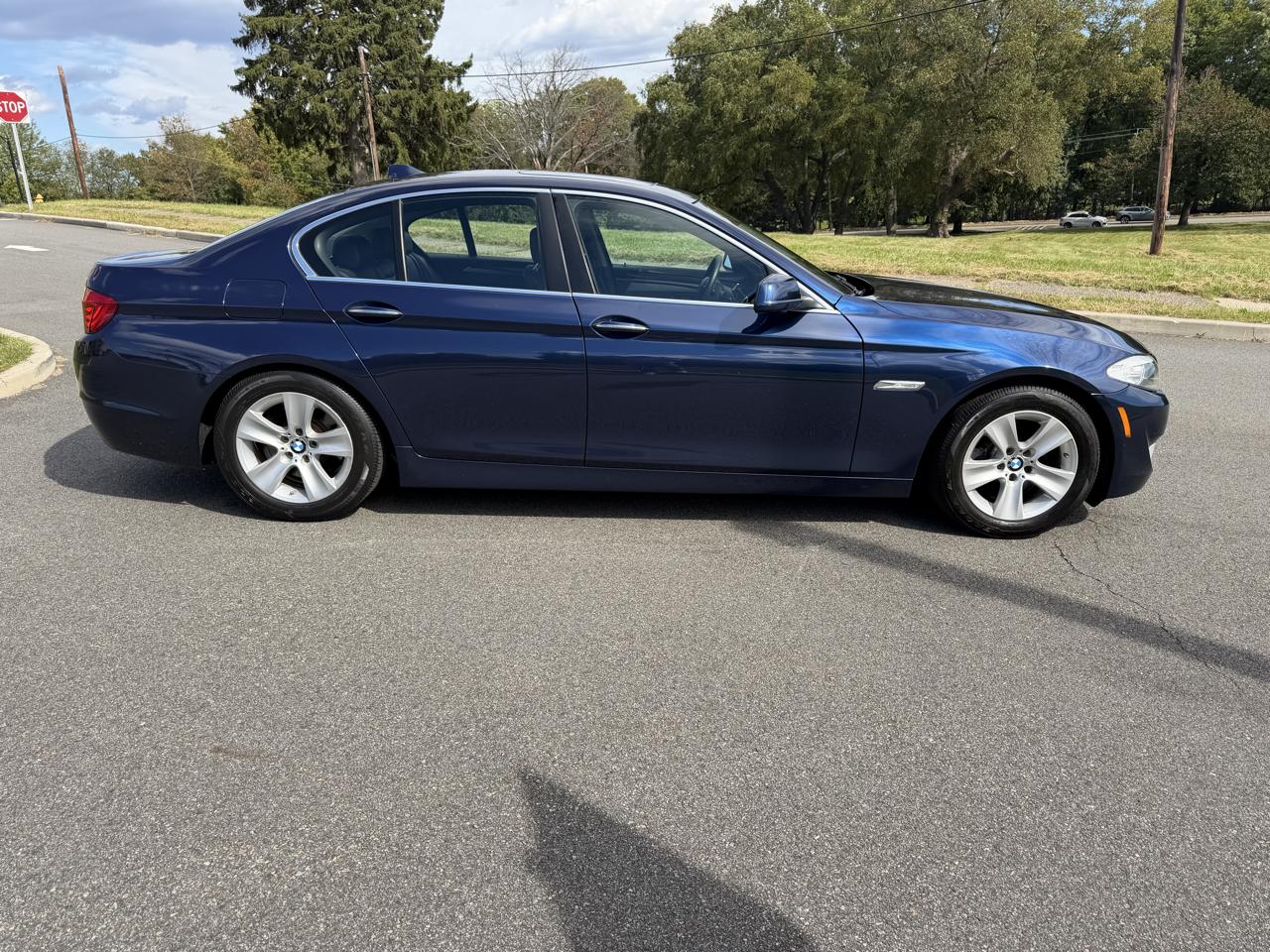 BMW 5-Series 528i xDrive 2013