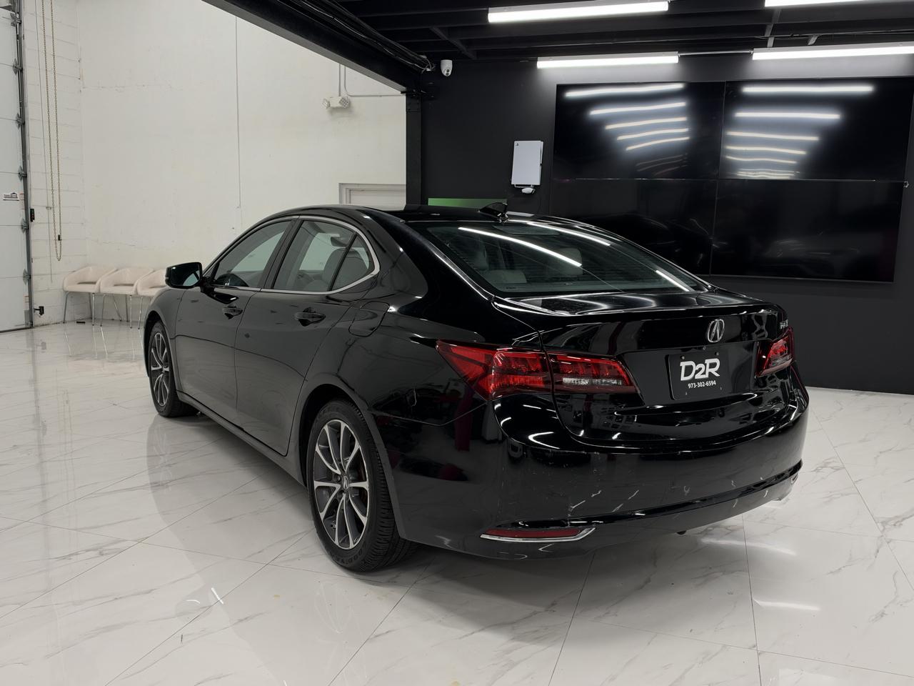 Acura TLX 9-Spd AT w/Technology Package 2015