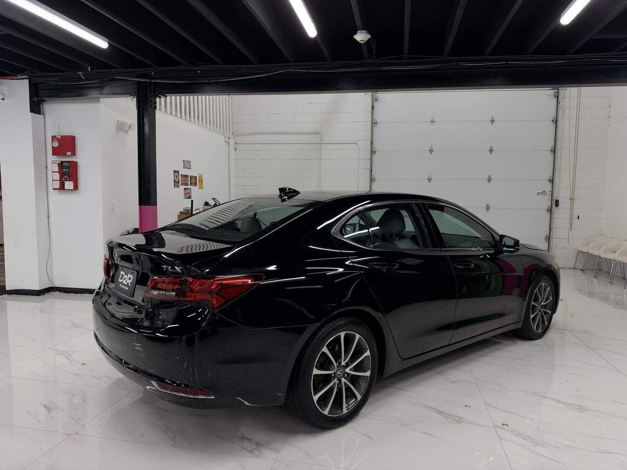 Acura TLX 9-Spd AT w/Technology Package 2015