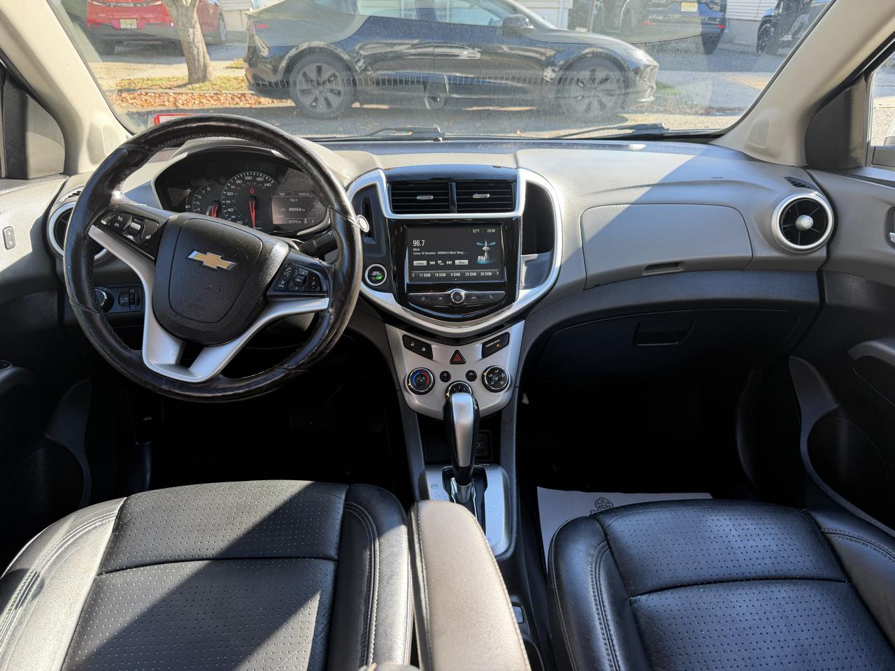 Chevrolet Sonic Premier Auto Sedan 2017