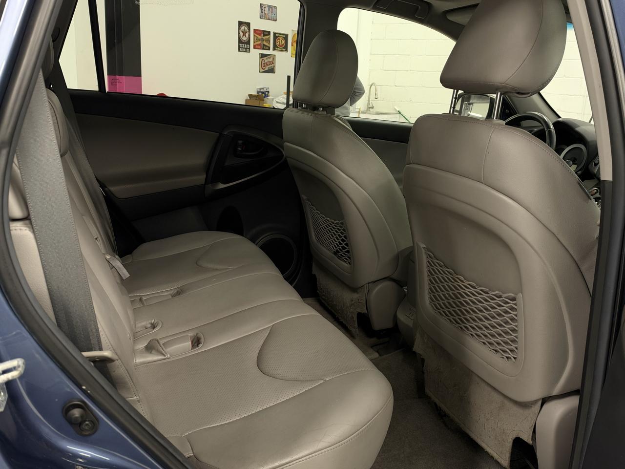 Toyota RAV4 Limited V6 4WD 2012