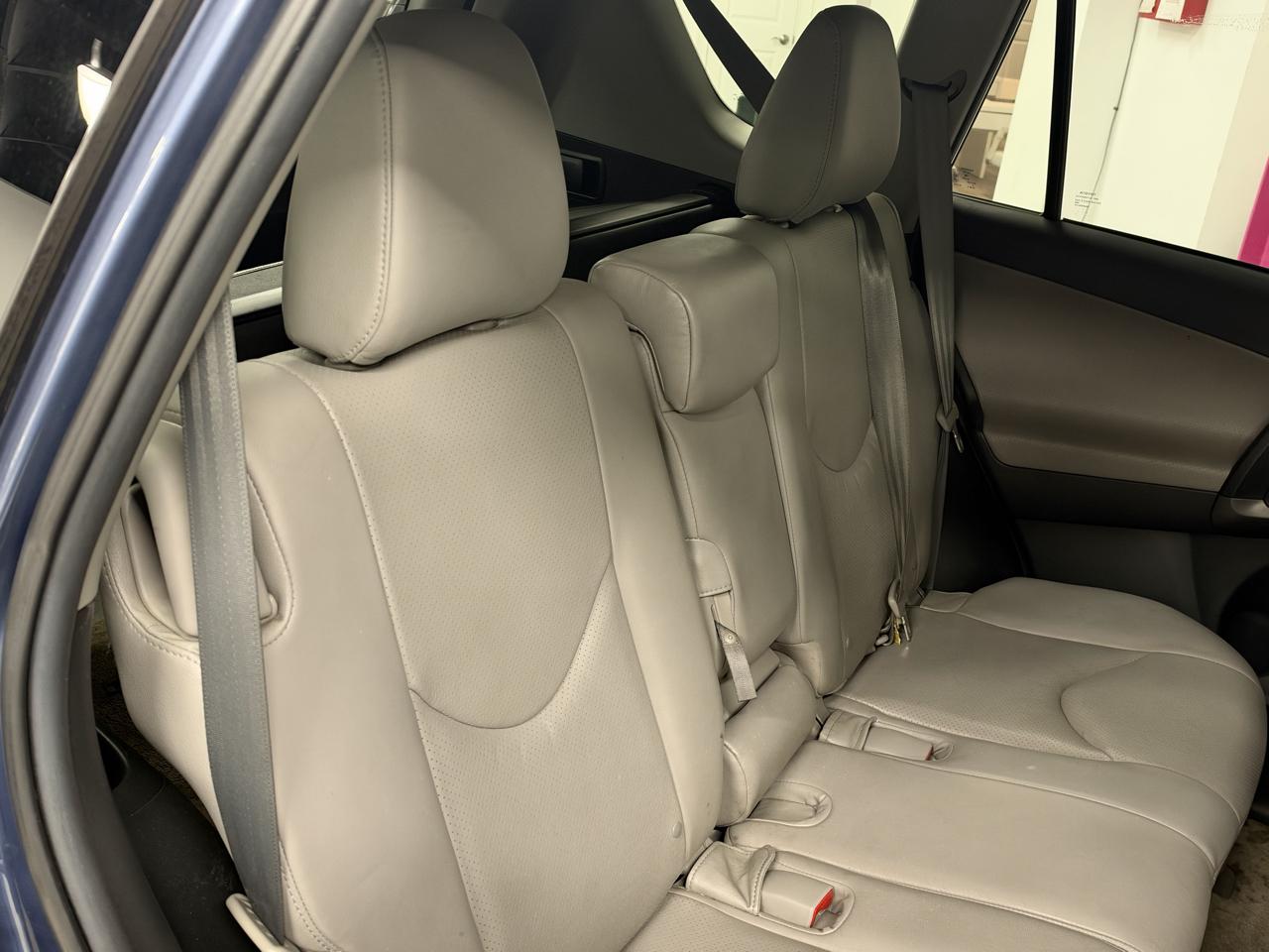 Toyota RAV4 Limited V6 4WD 2012