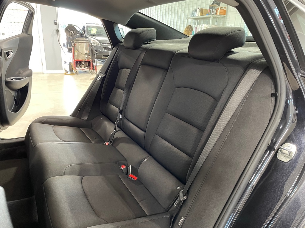 2023 Chevrolet Malibu 1LT photo 15
