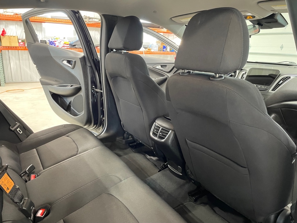 2023 Chevrolet Malibu 1LT photo 19