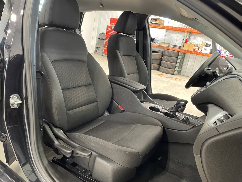 2023 Chevrolet Malibu 1LT photo 24