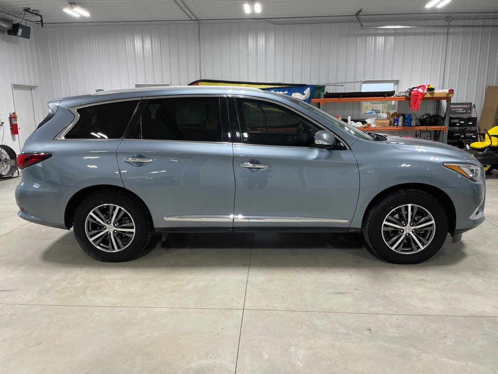 2018 Infiniti QX60 Base photo 2