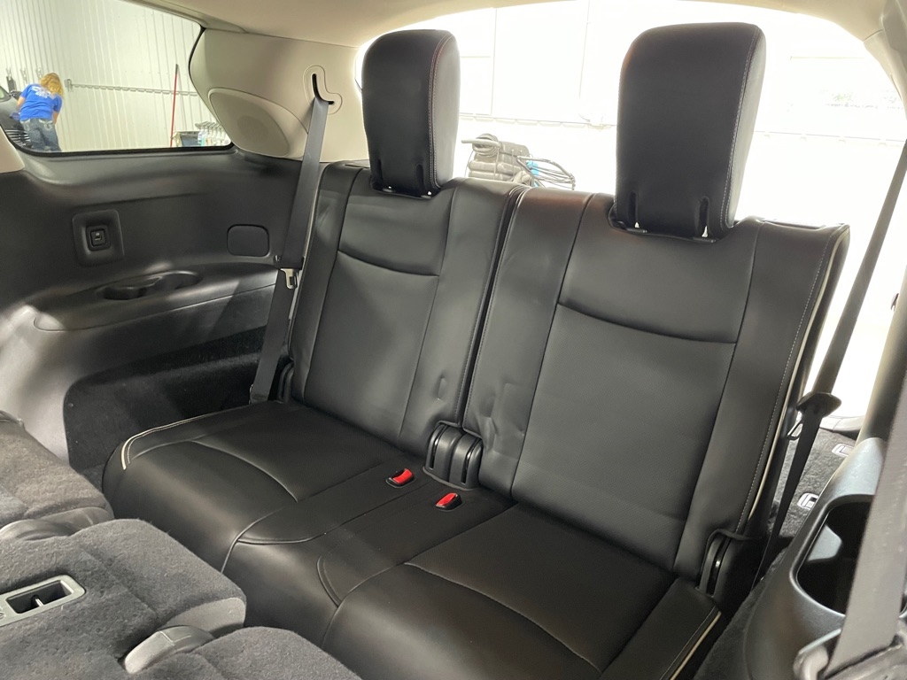 2018 Infiniti QX60 Base photo 19