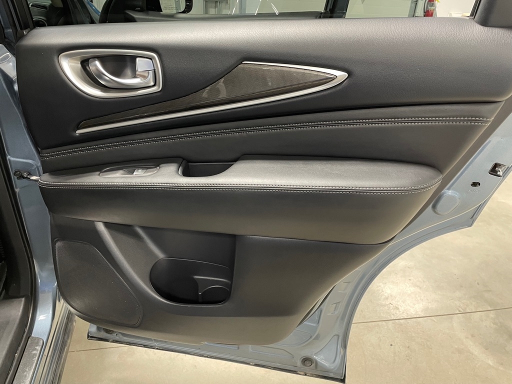 2018 Infiniti QX60 Base photo 22