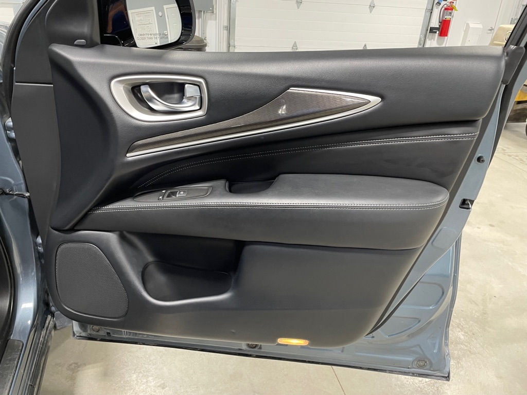 2018 Infiniti QX60 Base photo 28