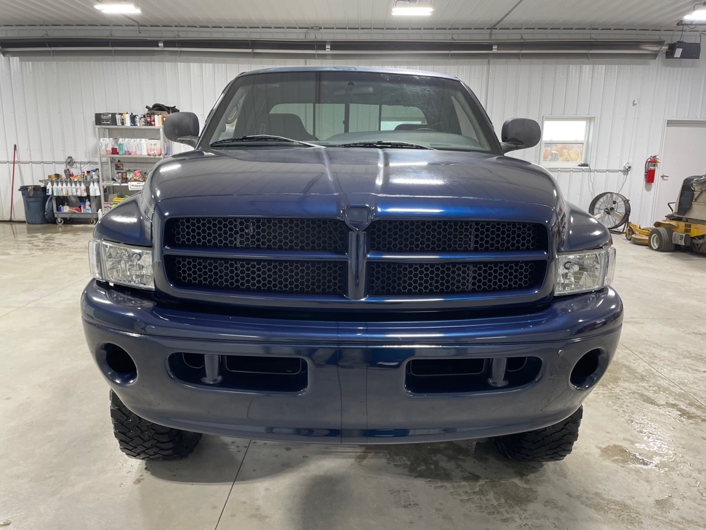 2000 Dodge Ram SLT photo 2
