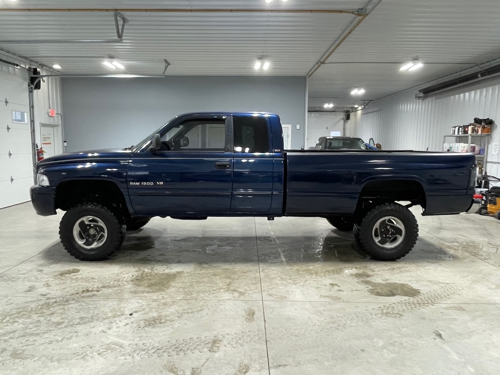 2000 Dodge Ram SLT photo 4
