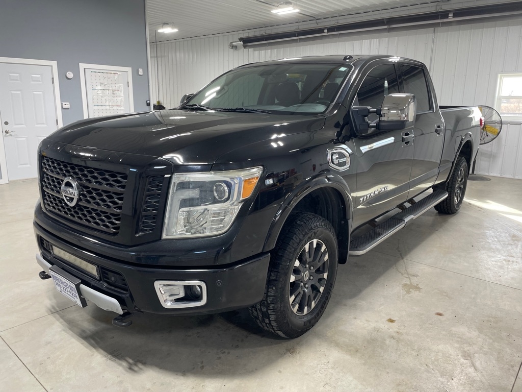 Nissan Titan XD  2016