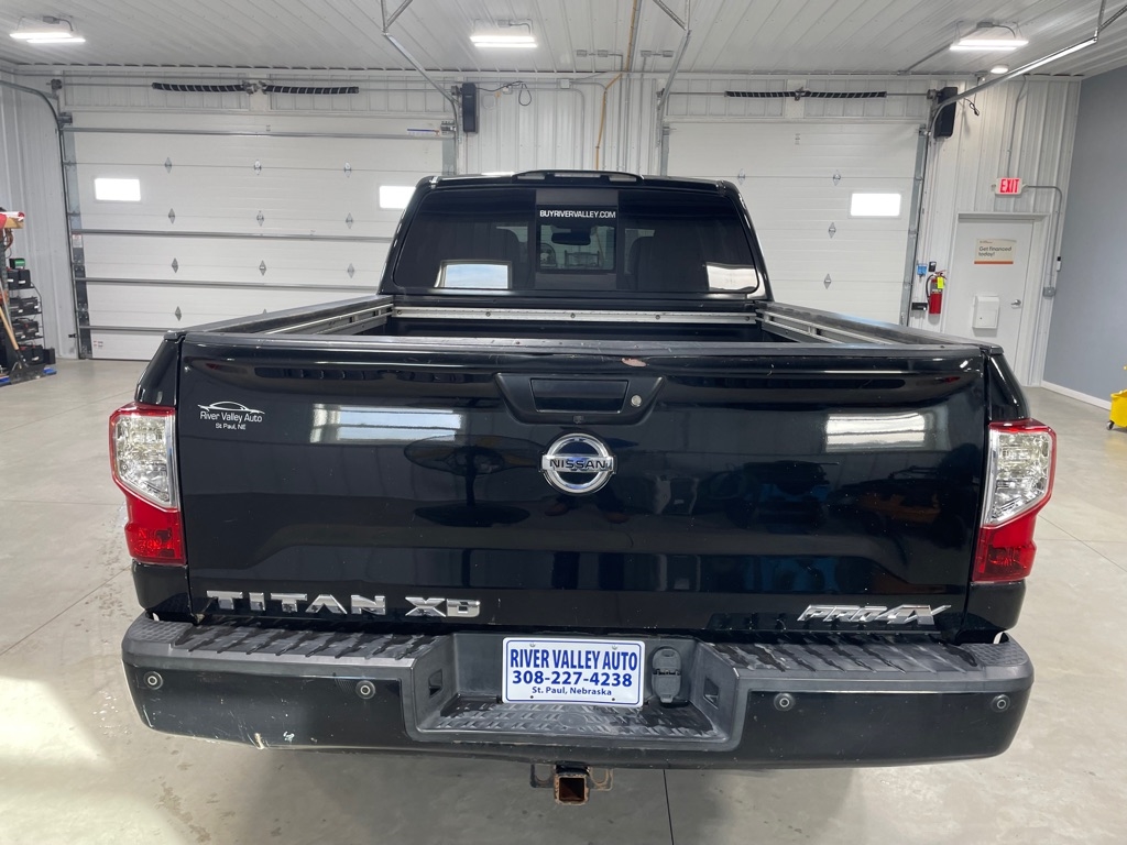 Nissan Titan XD  2016