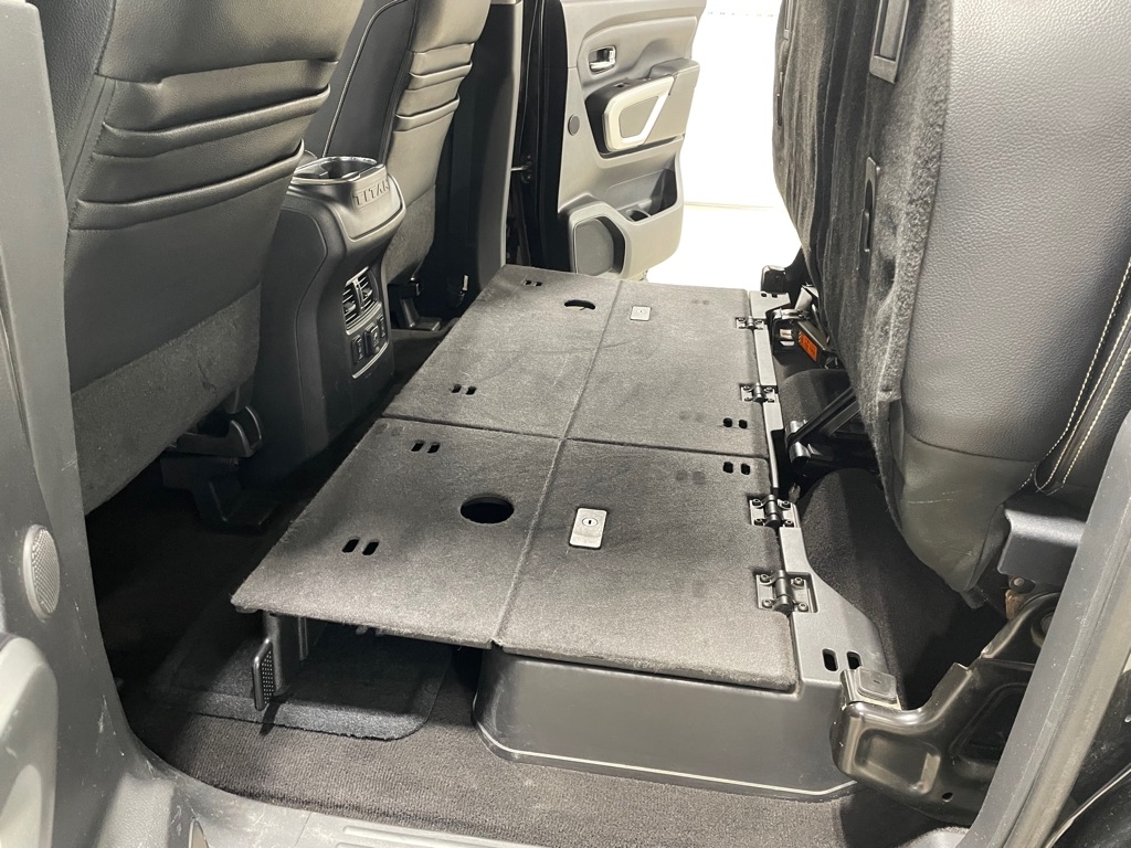 Nissan Titan XD  2016