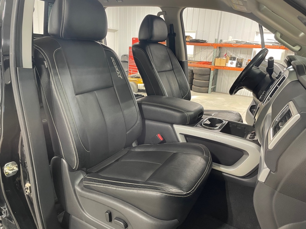 Nissan Titan XD  2016