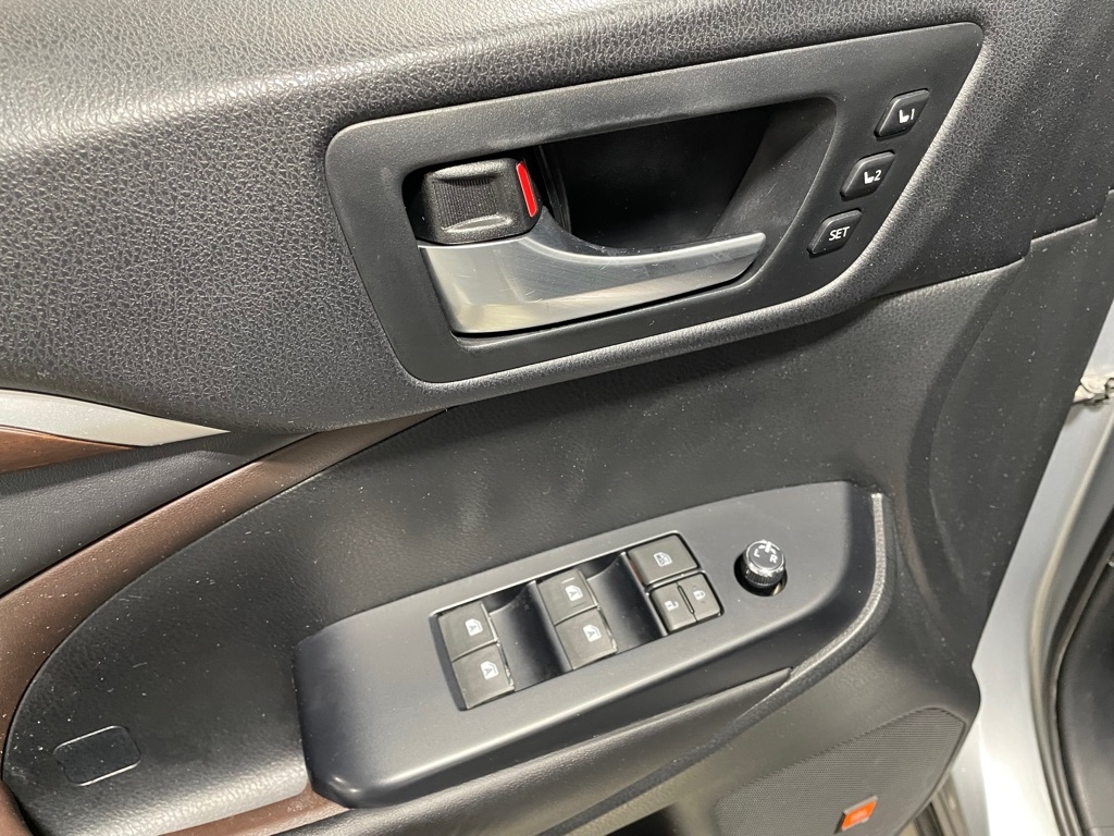 Toyota Highlander Hybrid  2016