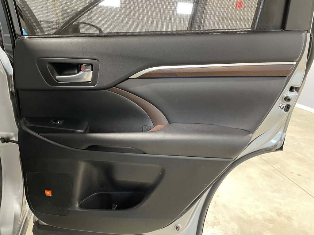 Toyota Highlander Hybrid  2016