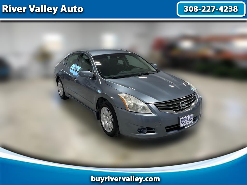 Nissan Altima  2010