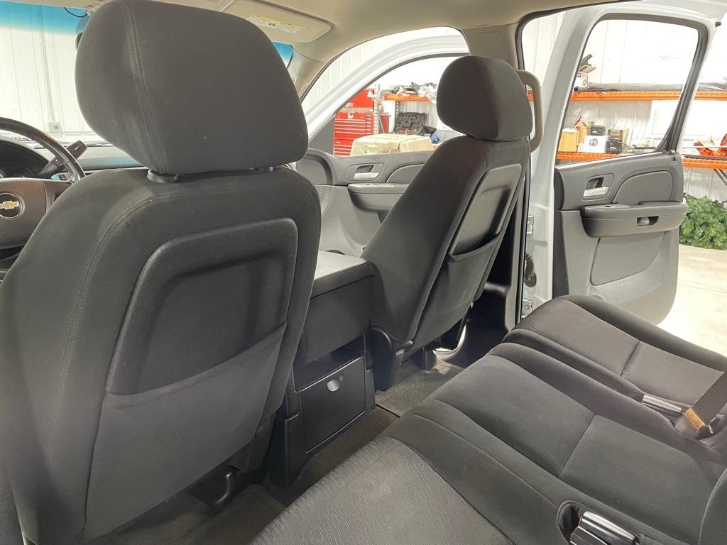 Chevrolet Suburban  2010