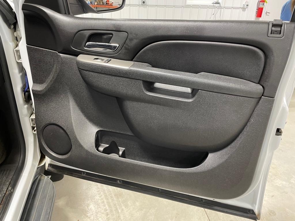 Chevrolet Suburban  2010