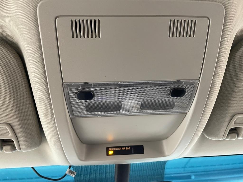 Chevrolet Suburban  2010