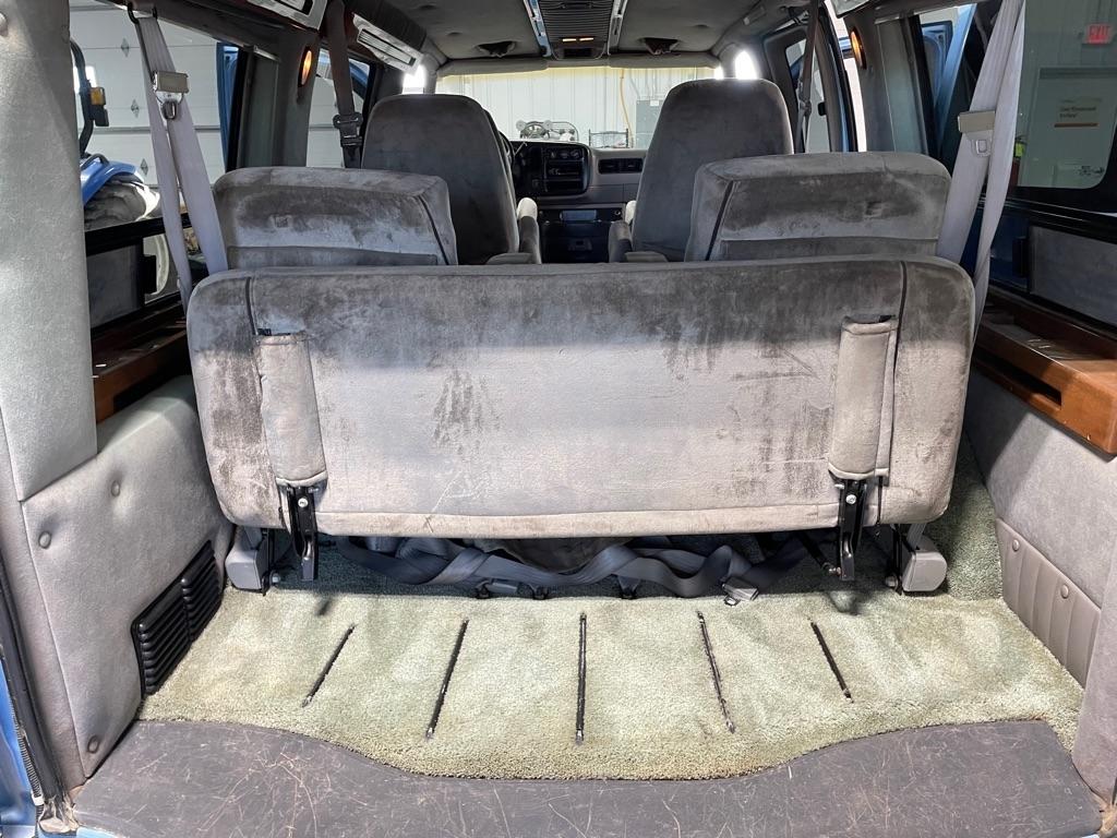 Chevrolet G-Series Van  1996