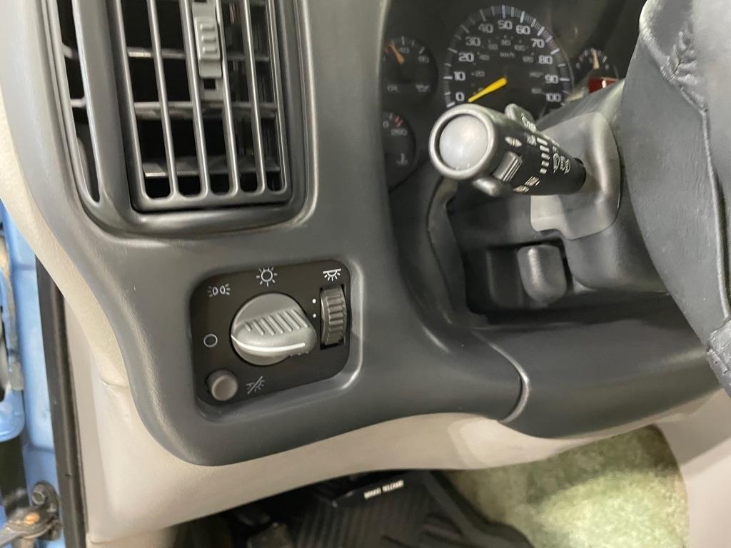 Chevrolet G-Series Van  1996