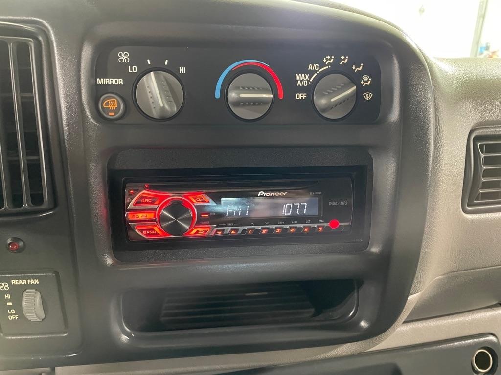 Chevrolet G-Series Van  1996