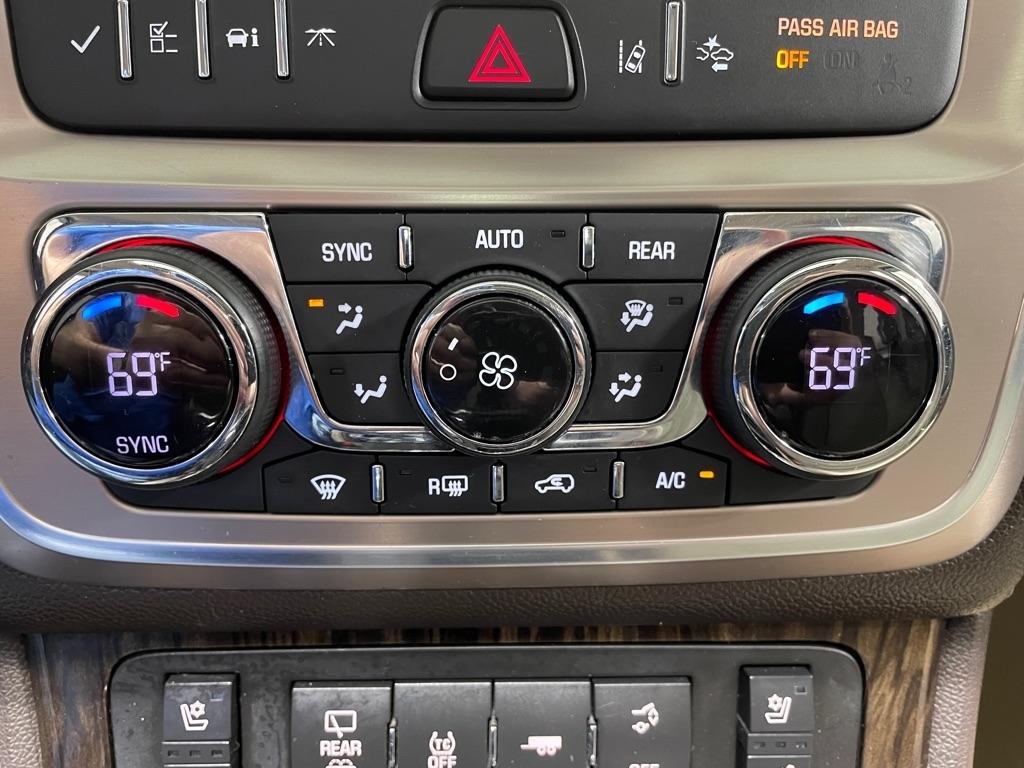 GMC Acadia Denali 2015