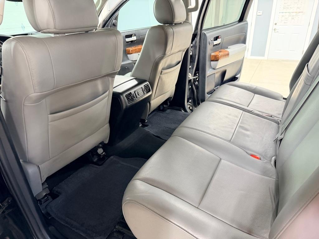 Toyota Tundra Platinum CrewMax 4WD 2012