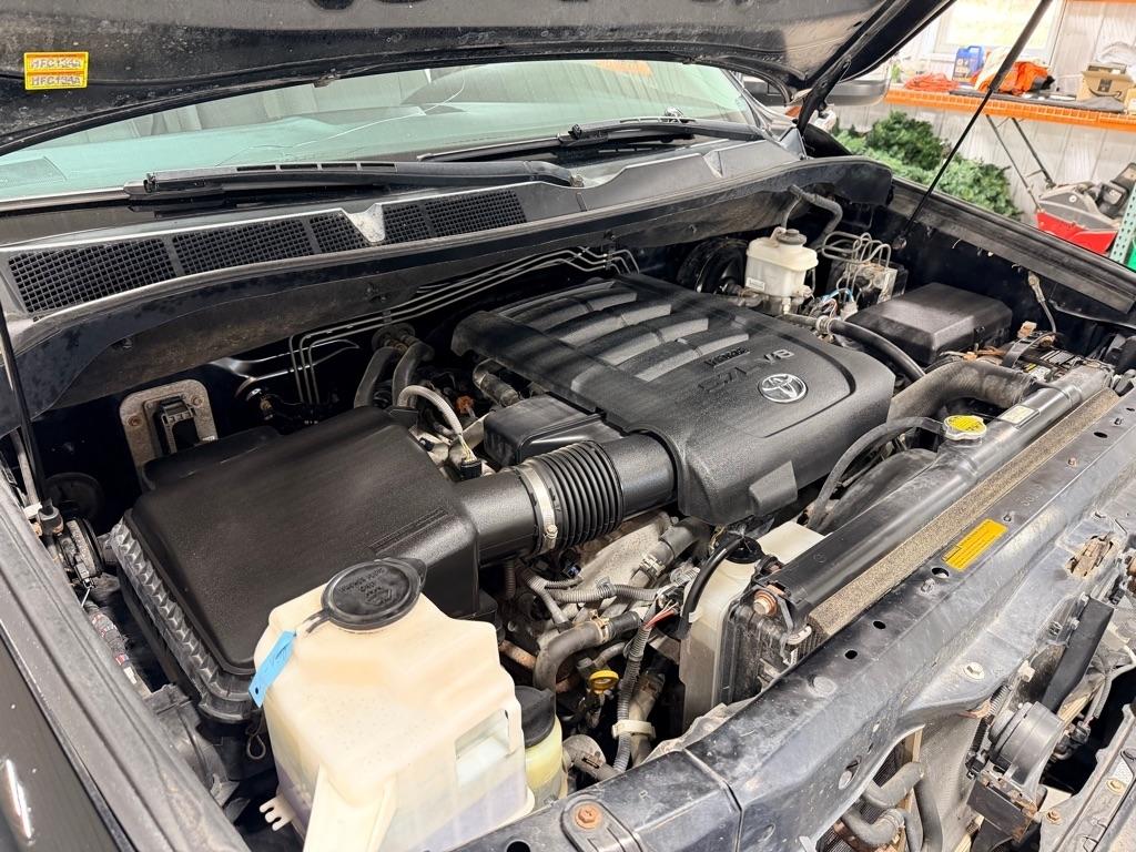 Toyota Tundra Platinum CrewMax 4WD 2012