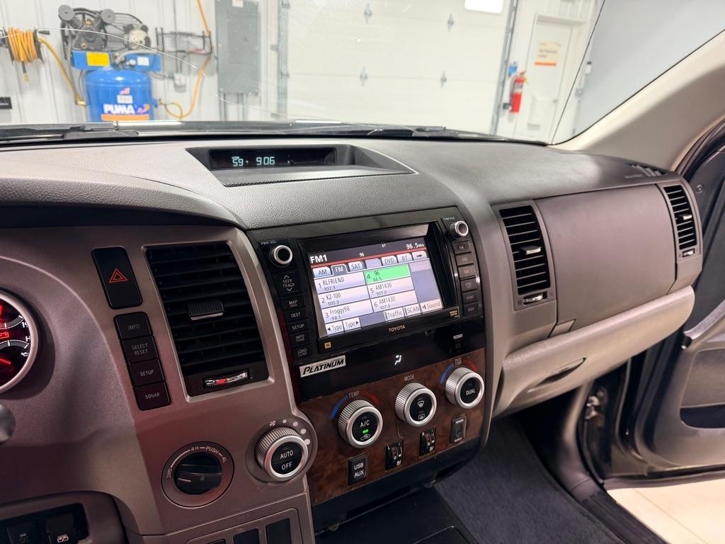 Toyota Tundra Platinum CrewMax 4WD 2012