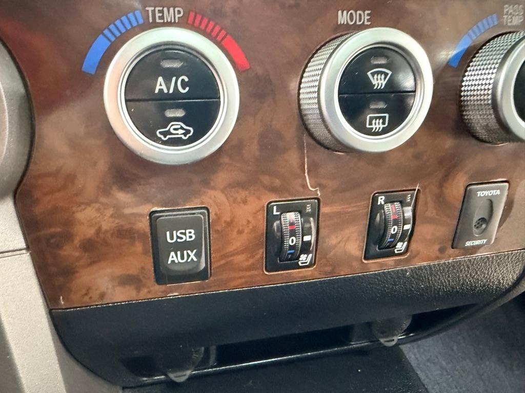 Toyota Tundra Platinum CrewMax 4WD 2012