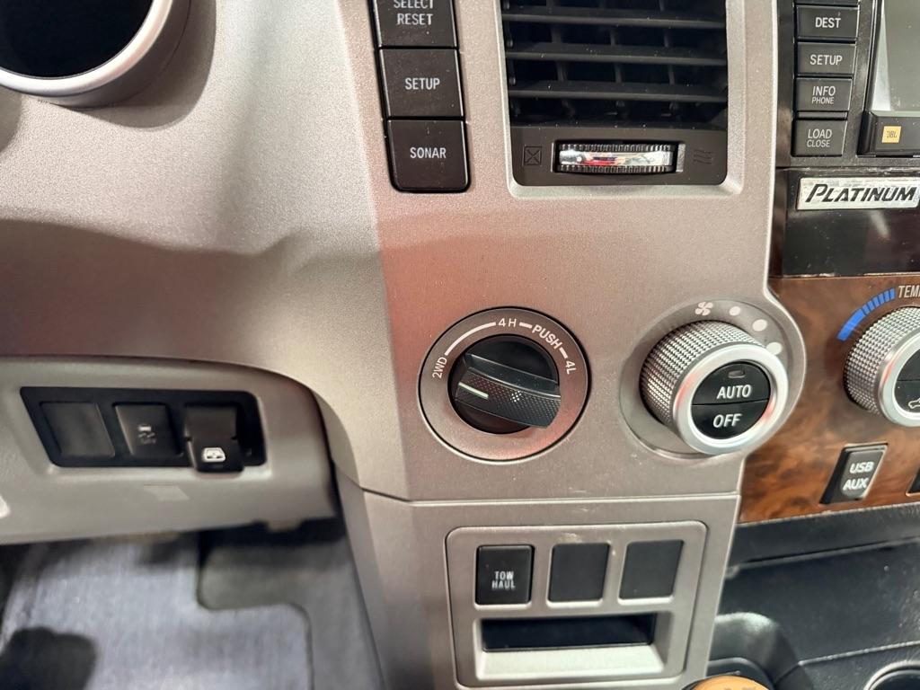 Toyota Tundra Platinum CrewMax 4WD 2012