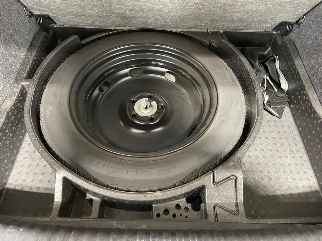 Volkswagen Tiguan  2012