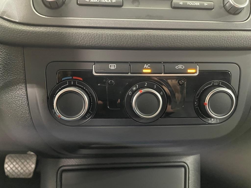 Volkswagen Tiguan  2012