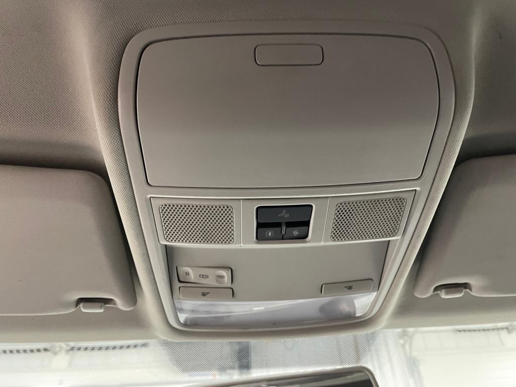 Volkswagen Tiguan  2012