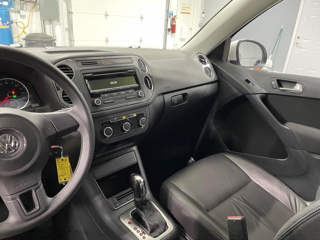 Volkswagen Tiguan  2012