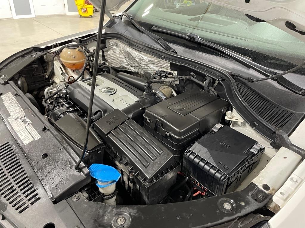 Volkswagen Tiguan  2012