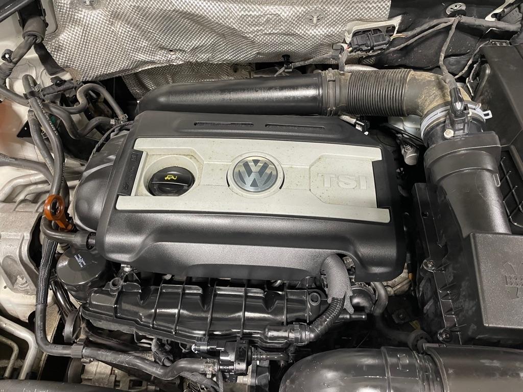 Volkswagen Tiguan  2012