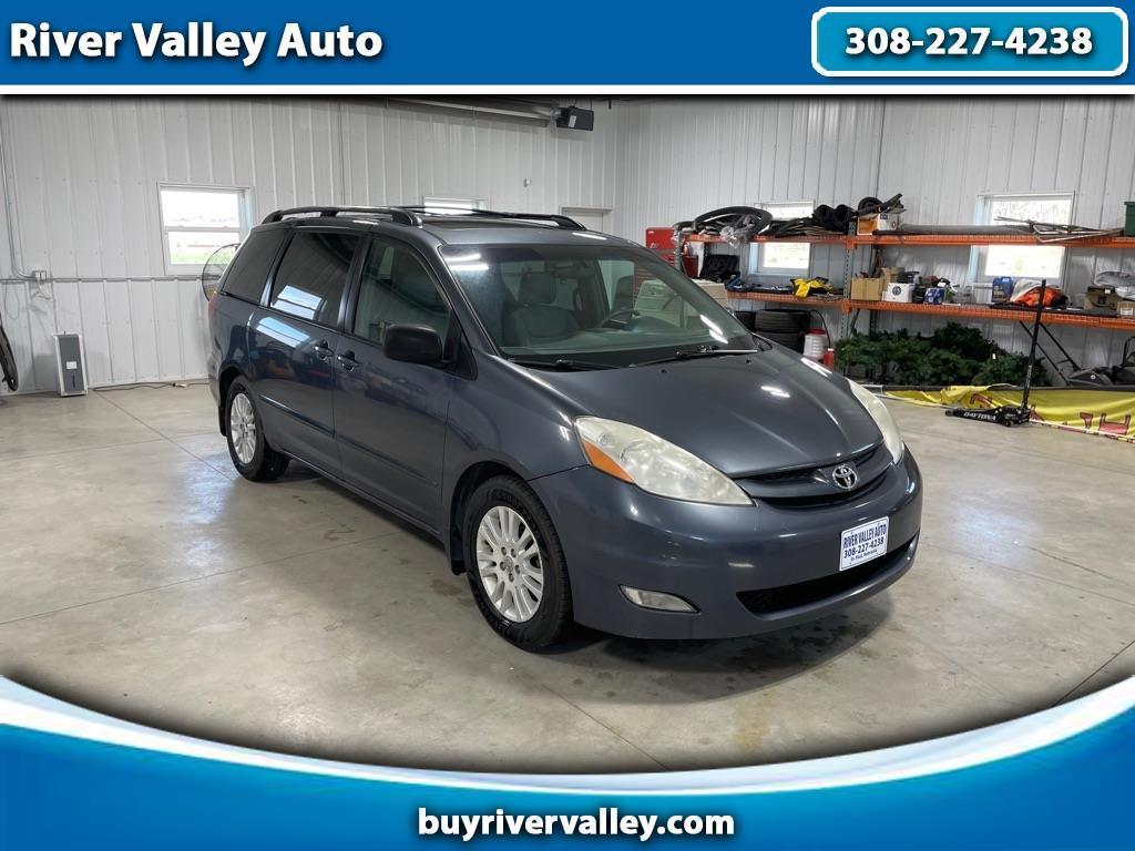 Toyota Sienna  2008