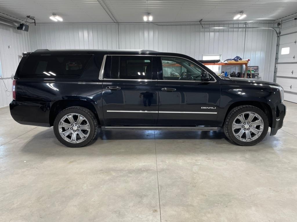 GMC Yukon Denali  2015