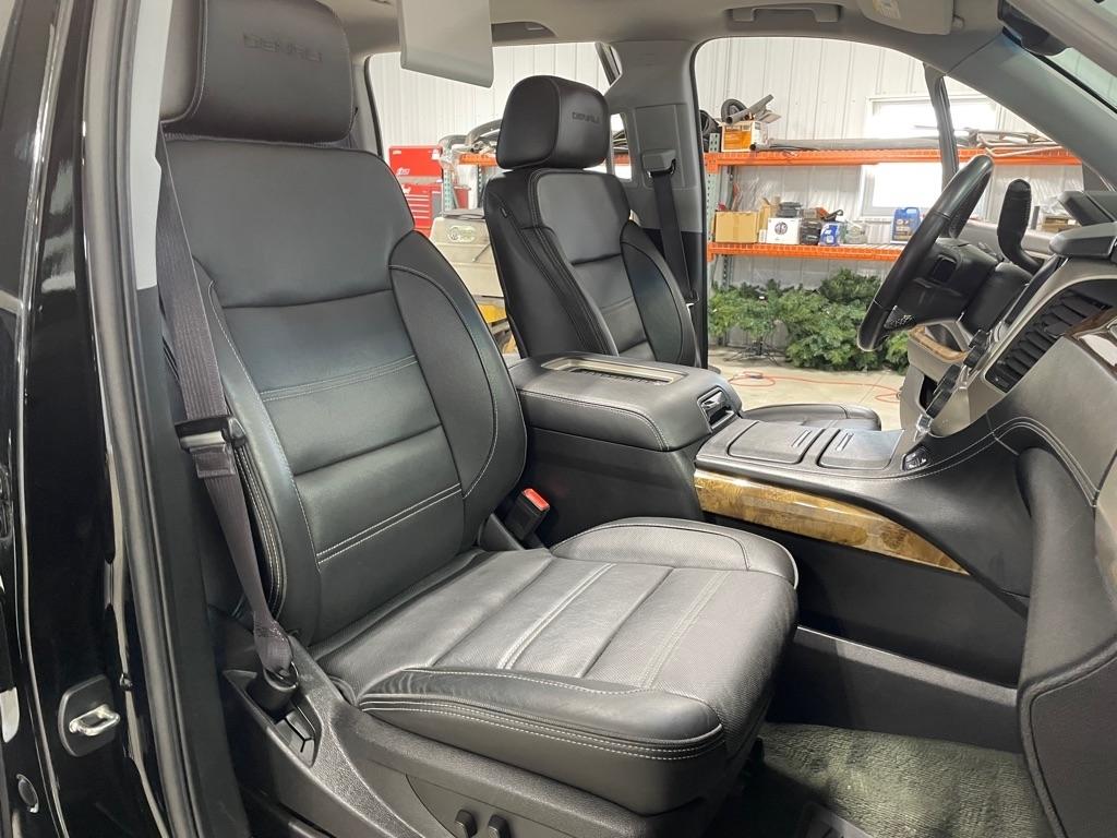 GMC Yukon Denali  2015